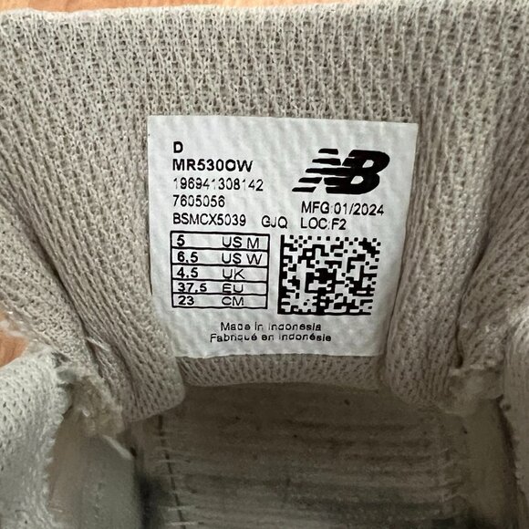 New Balance 530 Sneakers. Cream / Neutral - Women’s 6.5 - Picture 6 of 8